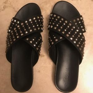 GUCCI black leather Hydra slide sandal. Size eur39